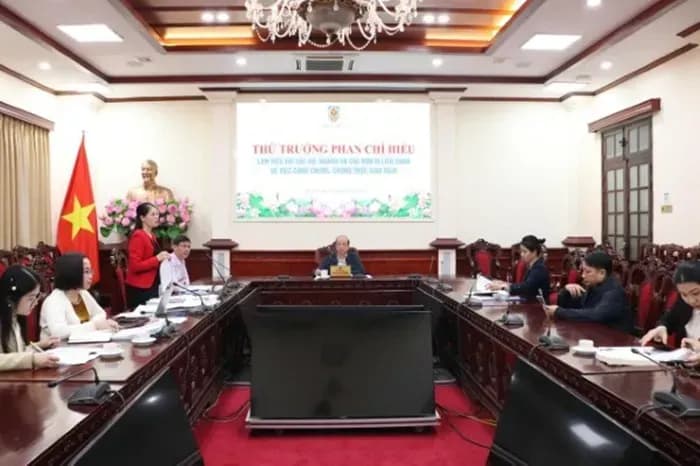 Việt Nam: Đề xuất chuyển 8 giao dịch bắt buộc công chứng sang tự nguyện