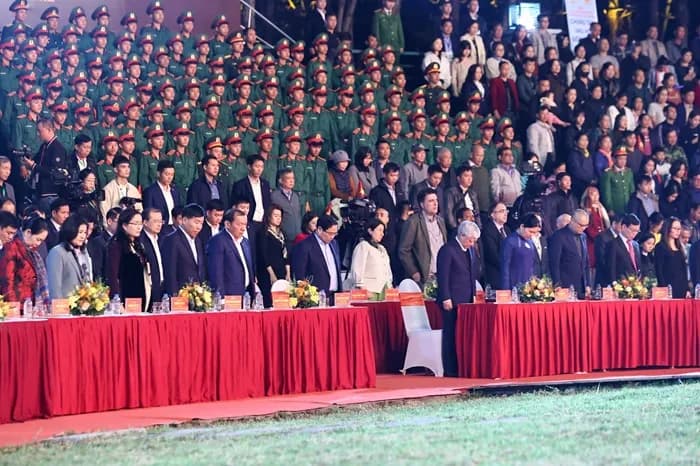 Khai mạc Tuần “Đại đoàn kết dân tộc” hướng về miền Trung