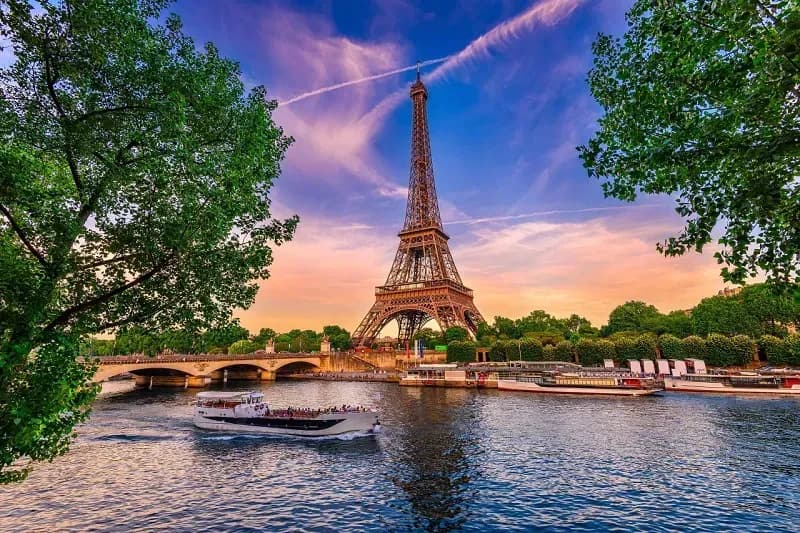 Pháp ngăn âm mưu đánh bom gần trụ sở Ngân hàng Hoa Kỳ tại Paris