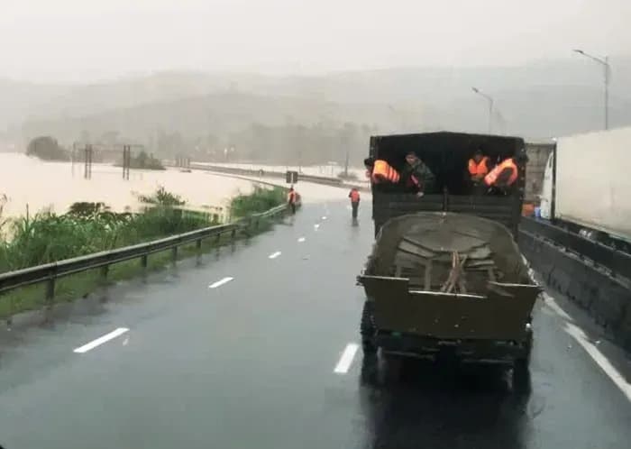 TP. HCM công bố 23 tuyến đường ngập khi triều cường vượt báo động