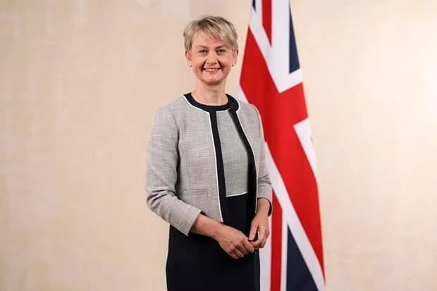 Anh tạm dừng chương trình đoàn tụ gia đình cho người tị nạn