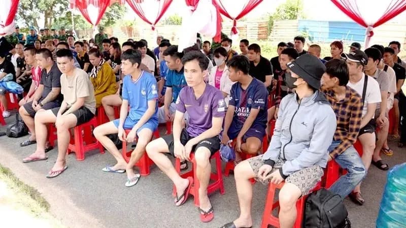 Việt Nam tiếp nhận 65 công dân được Campuchia trao trả 