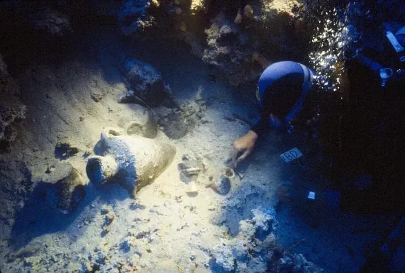 Lịch sử ngành khảo cổ học dưới đáy đại dương