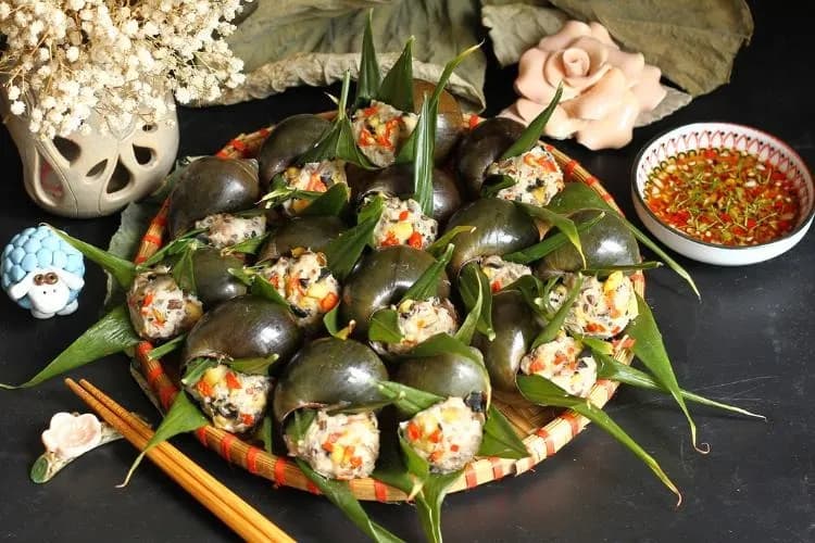 Ốc bươu hấp lá gừng Hà Trung - Đặc sản dân dã nức tiếng xứ Thanh