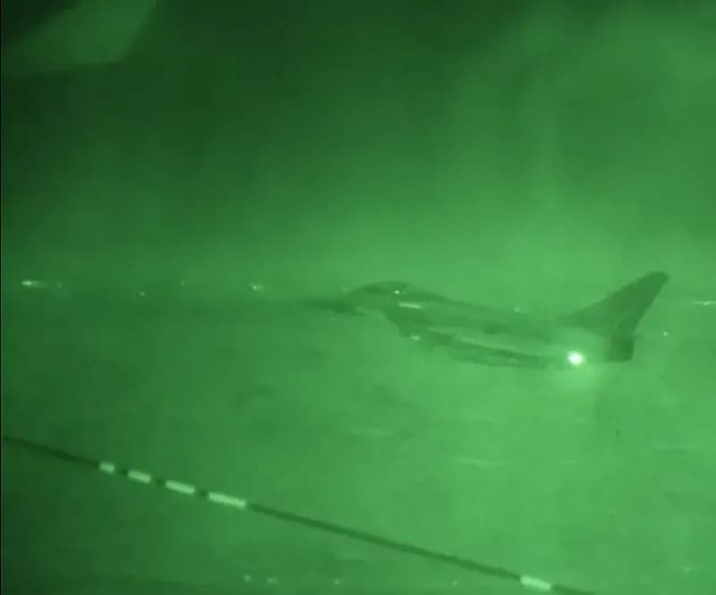 Anh và Pháp ném bom kho vũ khí nghi thuộc về IS ở Syria