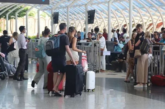 Indonesia, Singapore quét thân nhiệt tại sân bay phòng virus Nipah xâm nhập